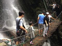 -藏龙百瀑风景区