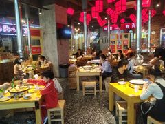 大堂-么肆烤肉·中式自助·烤肉大排档(街道口季佳PAI店)