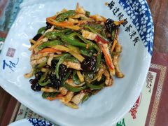 鱼香肉丝-粗茶淡饭(东关街店)