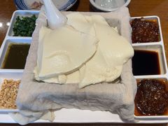 -95号酱骨·一块豆腐(展春园西路店)