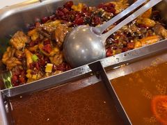 -鸡遇虾煲干锅火锅(小寨金莎店)