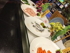 -四海一家自助餐(益田假日广场店)