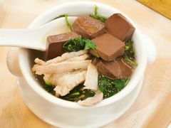 枸杞板筋猪红汤-汕头君华海逸酒店·鸿桃轩中餐厅