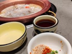 -阿婆情腊排骨火锅·野生菌季(古城旗舰店)