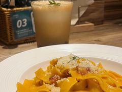 -Common Table · Brunch & Coffee