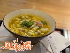 藤椒酸菜黑鱼面-陳八两面家(滨江天街店)