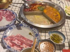 -山悦里 山野·鲜火锅(罗斯福广场店)