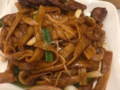 干炒牛河-稻香酒家·34年老字号·港式粤菜(汉街店)