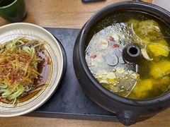 -云海肴·汽锅鸡·云南菜(天山百盛优客店)