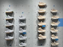 -HOKA(北京蓝色港湾店)