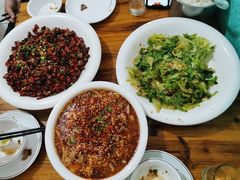 -勇猛子川菜馆(新军路店)