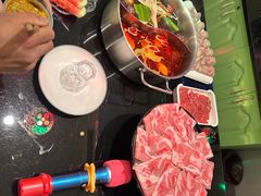 -唯爱KTV聚会餐厅(仙林东城汇店)