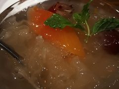 天山雪莲子炖银耳-南拳十三姨·潮汕砂锅粥(世纪金源店)