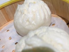蜜汁叉烧包-誉八仙茶室酒楼(新天地店)