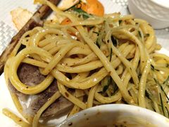 新疆凉面-巴扎美食·新疆菜·西域歌舞表演餐厅(新疆大厦店)