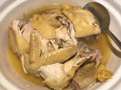 招牌盐蒸鸡-话梅·客家小厨(东门店)