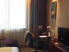 -上海浦东假日酒店
