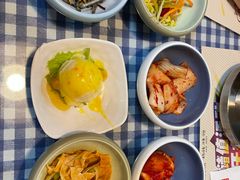 -益百岁牛尾汤(香山路店)