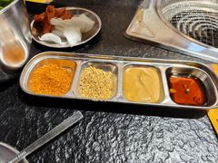 -明洞阿姨·韩式酱蟹烤肉·创意料理(望京1988创始店)