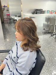 -Tloml salon