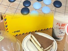 -有猫主题·治愈系猫咖(曾厝垵店)