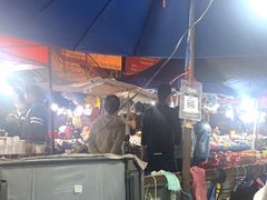 -瓦洛洛传统市场