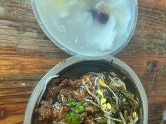 -灵山卢梅燕粉店