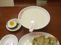 -小姜锅贴(凤凰街店)