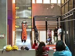 -嗨翻Hi-Fun竞技主题乐园·蹦床亲子生日轰趴(国光1937店)