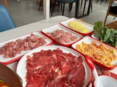 -毛辣果·贵州红酸汤牛肉火锅(西单店)