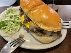 芝士蘑菇烤牛肉三明治-Al Salam莫的三明治