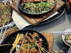 -何师烧烤Pro ·江湖川菜·小龙虾·精酿(太古里旗舰店)