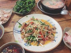 火爆肥肠-汝萍传统蘸水菜(春华路总店)