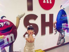 -m豆巧克力世界(上海世茂广场店)