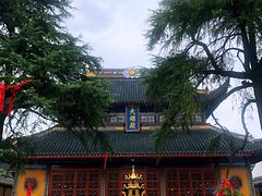 -灵岩山风景区