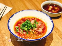 牛腱子泡椒酸辣粉-村外有星光小食铺(解放碑1089店)