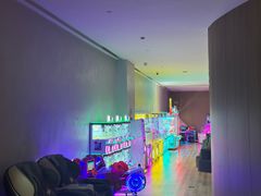 -涨巢·潮玩水疗局