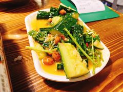 腌青瓜-食爺炭炉鸡煲·烧烤