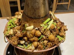 铜锅牛蛙-蛙蛙叫干锅年代(簋街总店)
