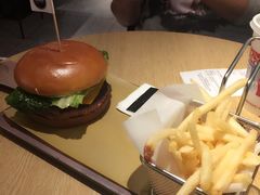 -麦当劳(新王府井店)