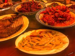 -郑东靓靓虾馆·金牌油焖大虾(天泽街店)