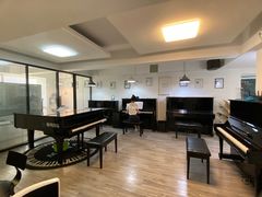 -梅纳·钢琴声乐架子鼓Mena Music(双井店)