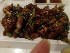 -虾弄弄海派小龙虾·牛羊蝎子火锅