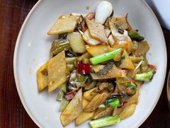 -春天里餐厅·云南创意菜特色美食(束河店)