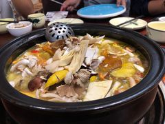 -菌之家·专业纯野生菌火锅·特色炒菌