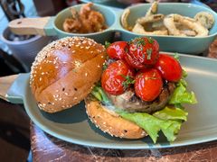 -Let'sBURGERplus·非常创意汉堡(三里屯店)
