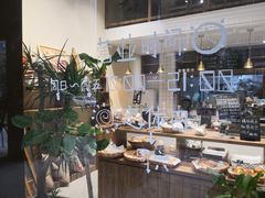 -沁屋面包店(人民东路店)