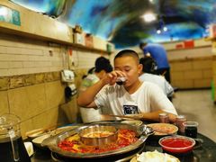 -洞亭火锅(防空洞总店)