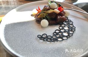 Signature Black Pepper Australian M3 Angus Steak Cubes