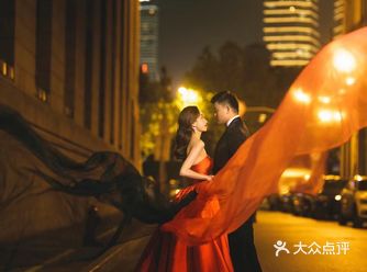上海构思影像夜景婚纱照的正确打开方式